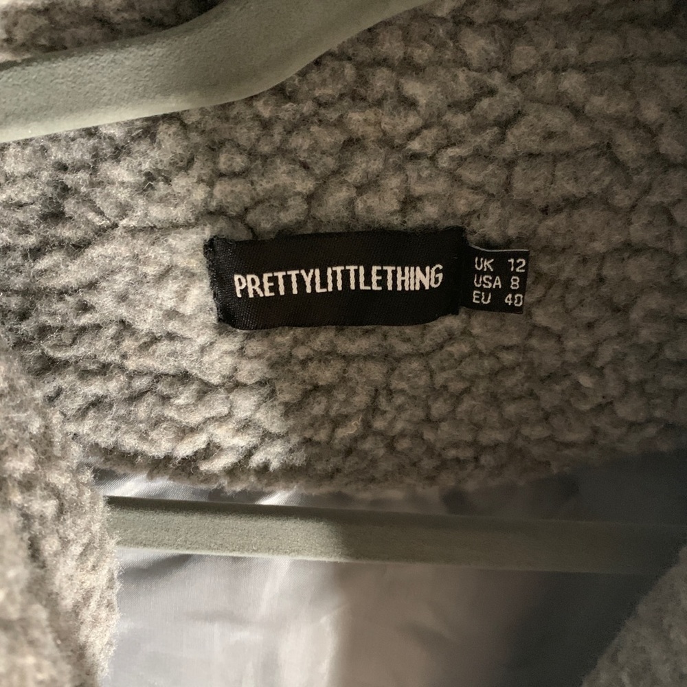 Gray jacket - Picture 3 of 3